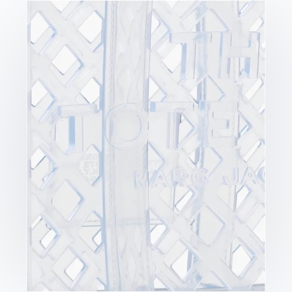 Authentic Marc Jacob’s Clear Jelly Tote w/ Dust bag (NWT) - Picture 13 of 13